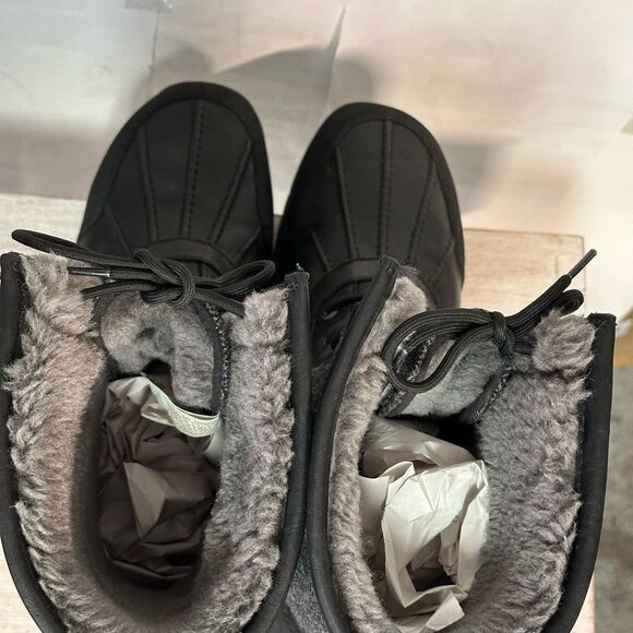 UGG Black and Gray Rain & Snow Boots with Waterproof Design size 15 great shape - Picture 4 of 7